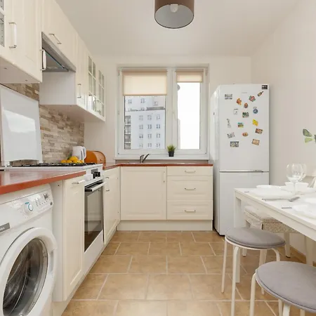 Spacious Perfect For Families By Renters דירה